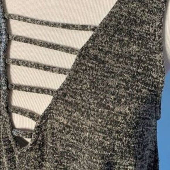 Lucy Love Women’s Grey Tank Top size M - Picture 4 of 5